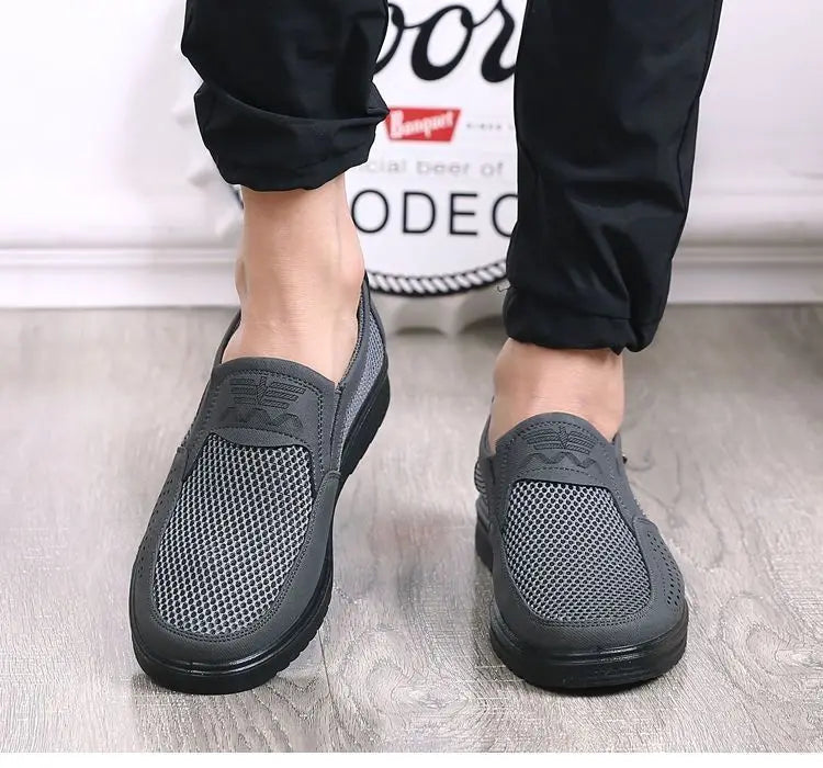 Men's Breathable Mesh Chunky Sole Sneakers — Lightweight Slip-On