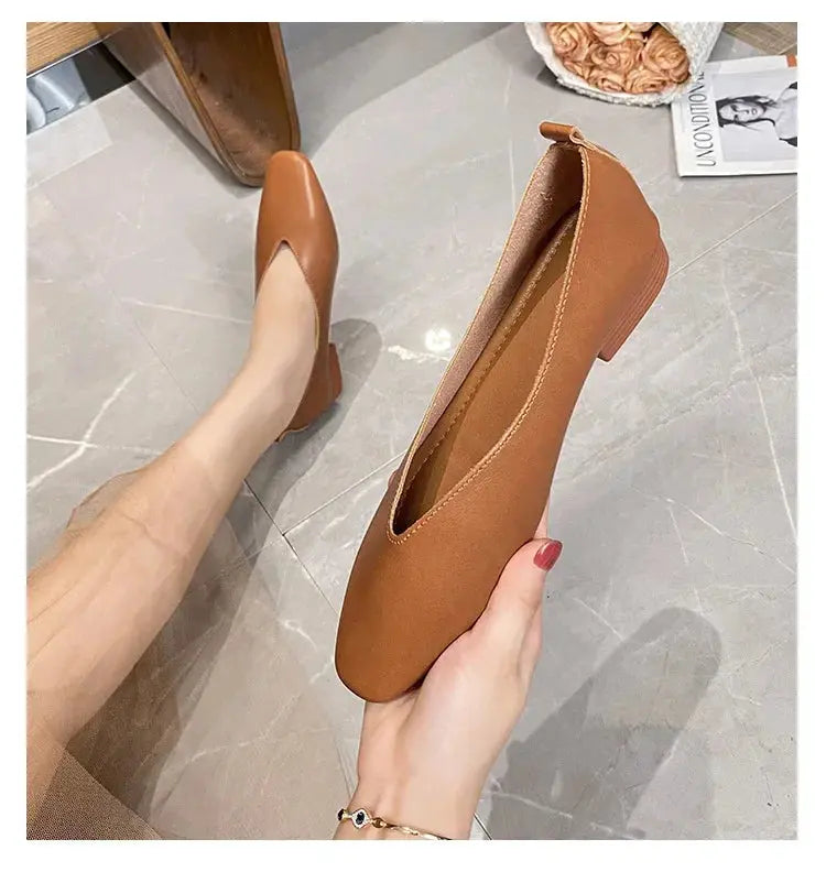 TrenLux Wear Women's Round-Toe Leather Loafer Flats — Versatile Slip-On Casual Shoes TrenLux Wear