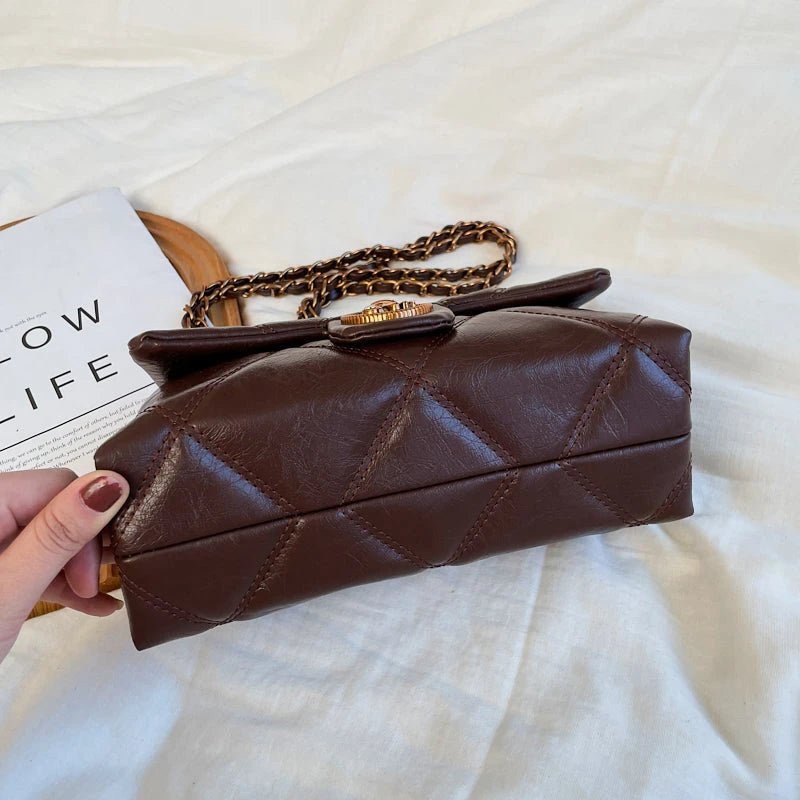 Women's Luxury Lingge Pattern PU Leather Crossbody Bag — Designer Underarm Shoulder Handbag