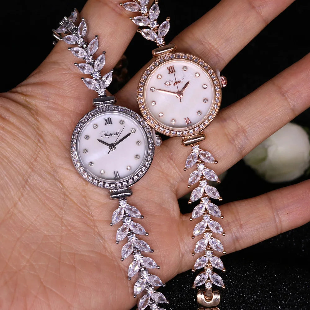 Women's Crystal Claw-Setting Luxury Quartz Jewelry Bracelet Wristwatch