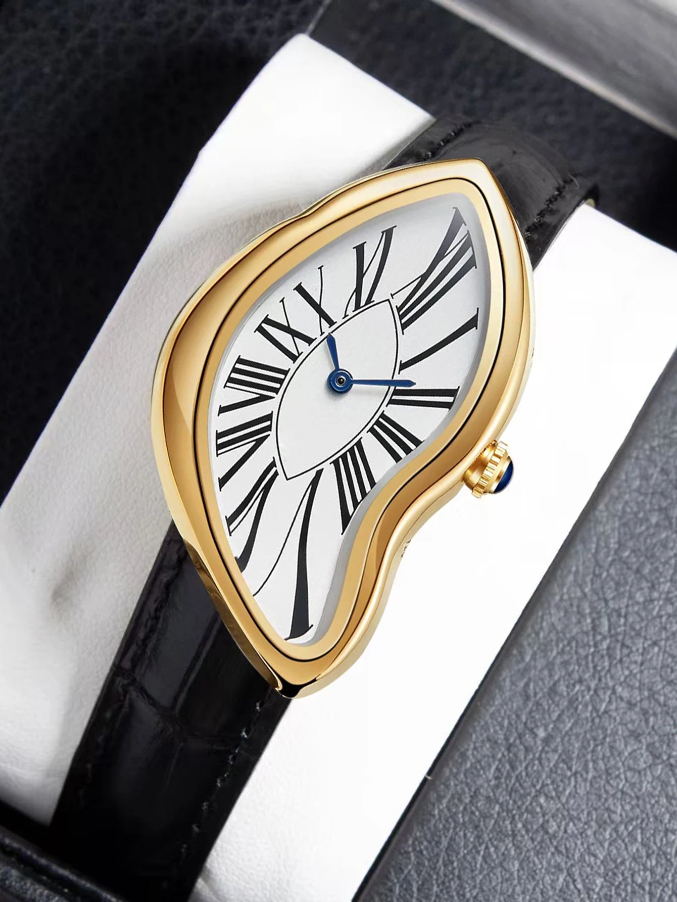 Women's Retro Y2K Irregular Creative Alloy Case Leather Strap Quartz Watch