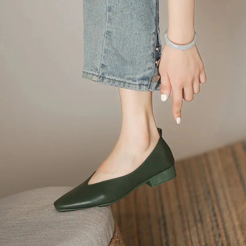TrenLux Wear Women's Round-Toe Leather Loafer Flats — Versatile Slip-On Casual Shoes TrenLux Wear