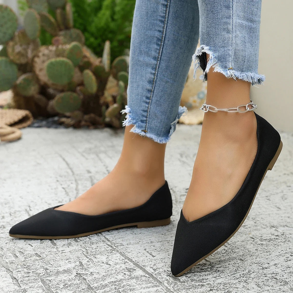 Women's Ballet Flat Slip-On Shoes — Lightweight Comfortable Work Shoes (Plus Size)