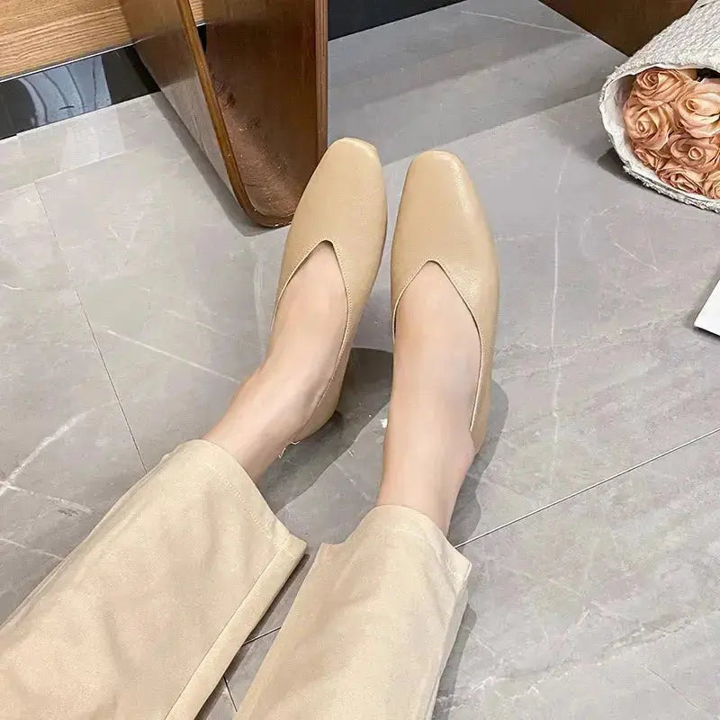 TrenLux Wear Women's Round-Toe Leather Loafer Flats — Versatile Slip-On Casual Shoes TrenLux Wear